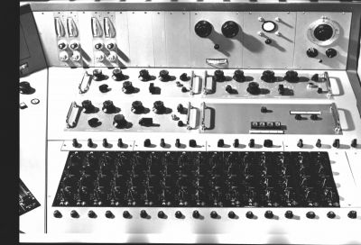 Filename=RCA_Fairchild_-_Pultec_-_Neumann.JPG
Filesize=562KiB
Dimensions=4053x2765
Date added=Apr 30, 2008 RCA_Fairchild_-_Pultec_-_Neumann.JPG